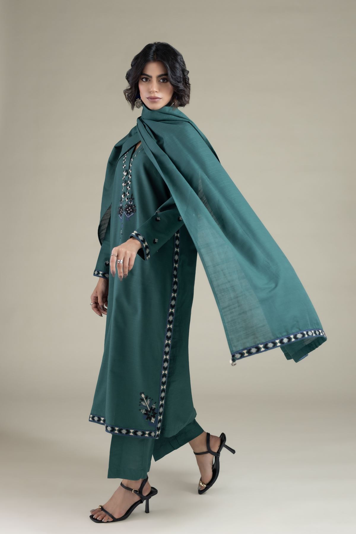 Embroidered Textured Cotton Dupatta - DCH08BC-VG