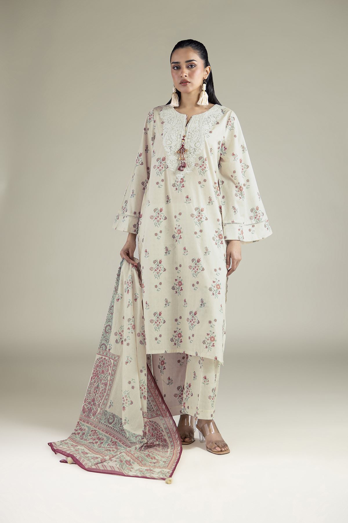 Embroidered Lawn 3-Piece Tailored Lawn - T-A11-26-118FI2-VG