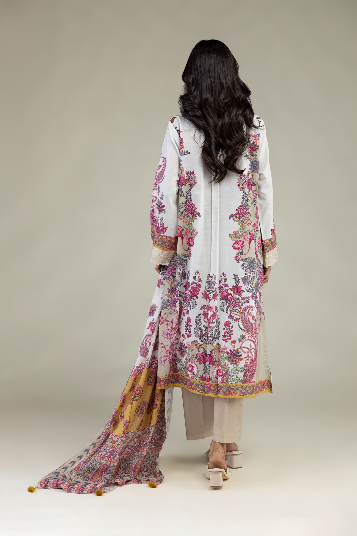 Embroidered Textured Lawn Tailored 3-Piece Lawn - 2-26-308-A-G1-VG