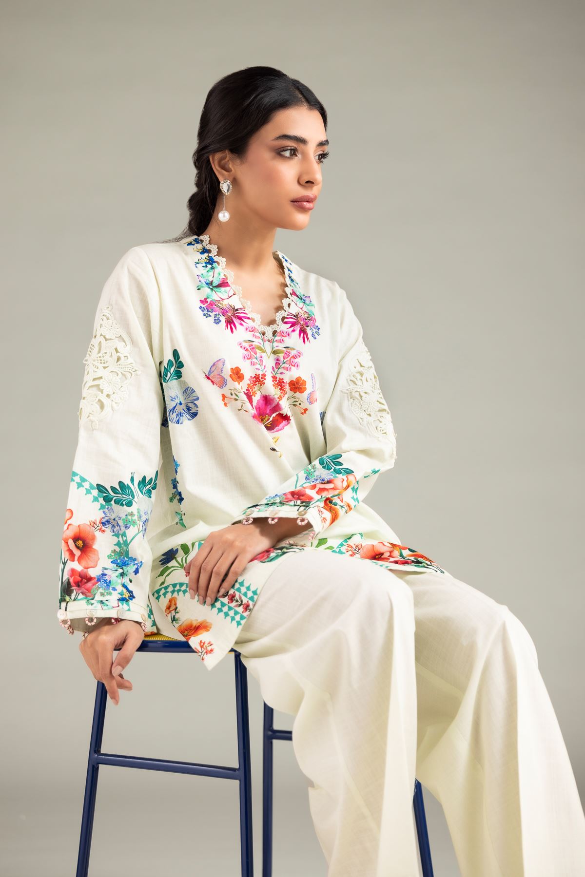 Embroidered Textured Cotton Kurta - 25-00-X2-08TB-VG