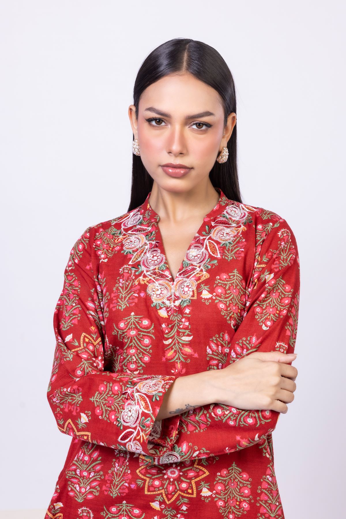 Embroidered Khaddar Kurta - 25-10-11E16-11TB-VG