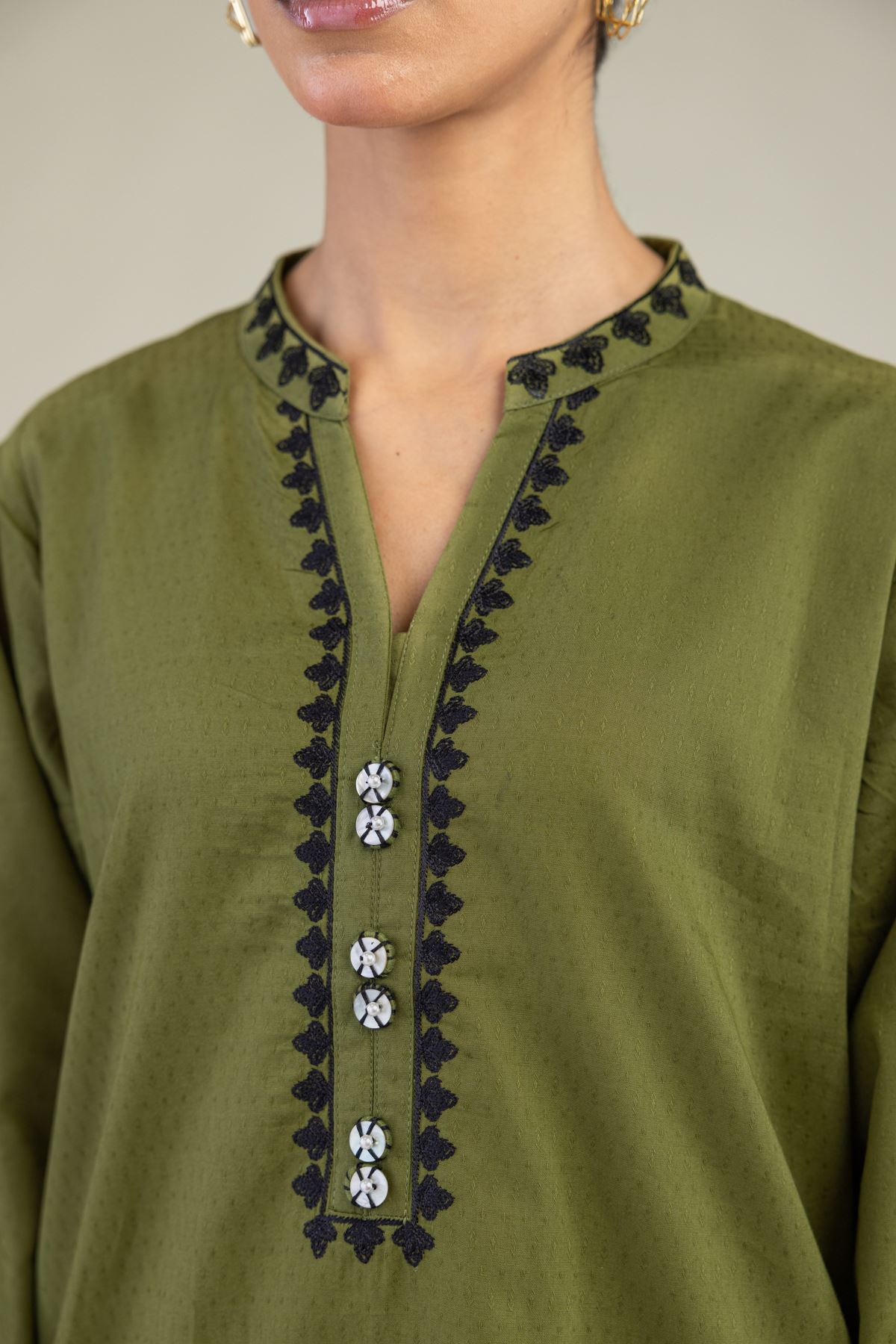 Embroidered Cotton Dobby Cotton Olive Kurta - 1-26-240-A-I1-VG