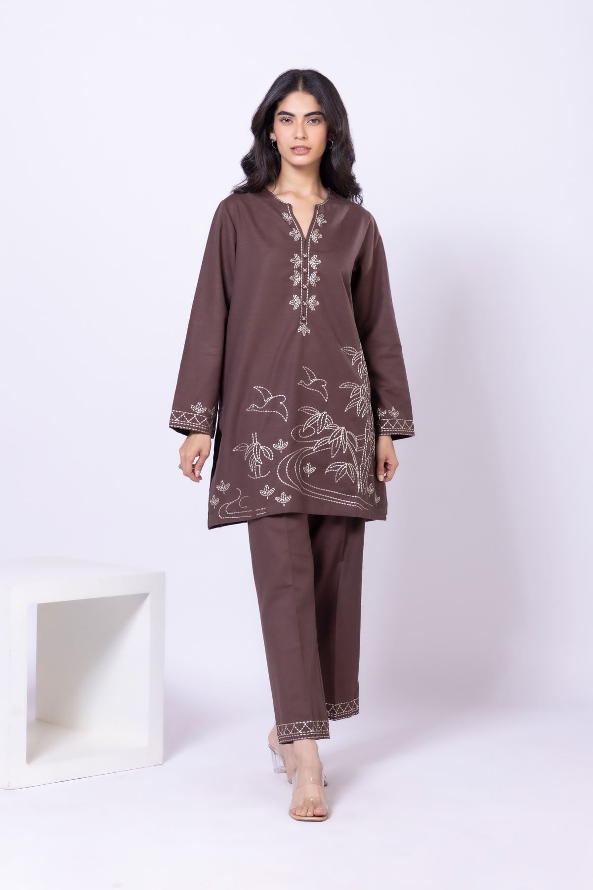 Embroidered Khaddar Kurta - 25-09-10E4-10TB-VG
