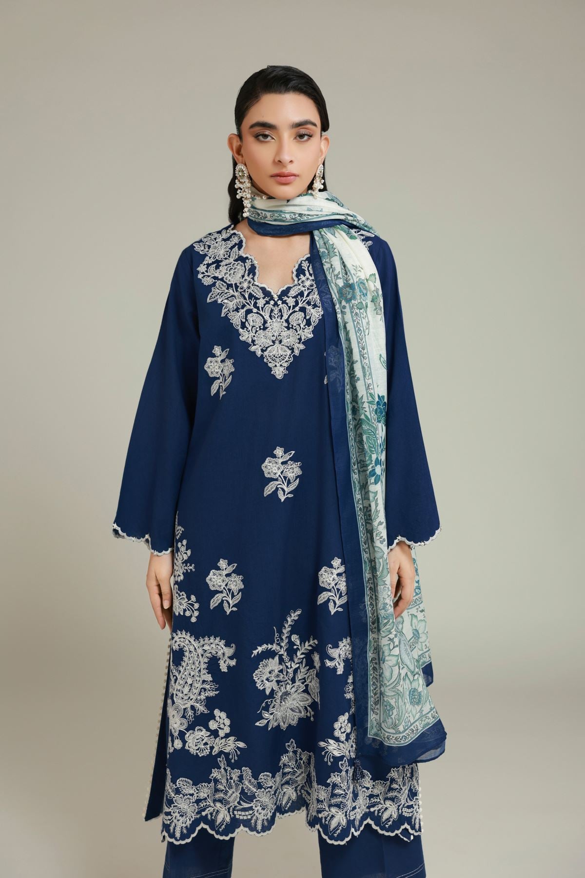 Embroidered Cambric Tailored 3 Piece - T-A33-26-109FF2-VG