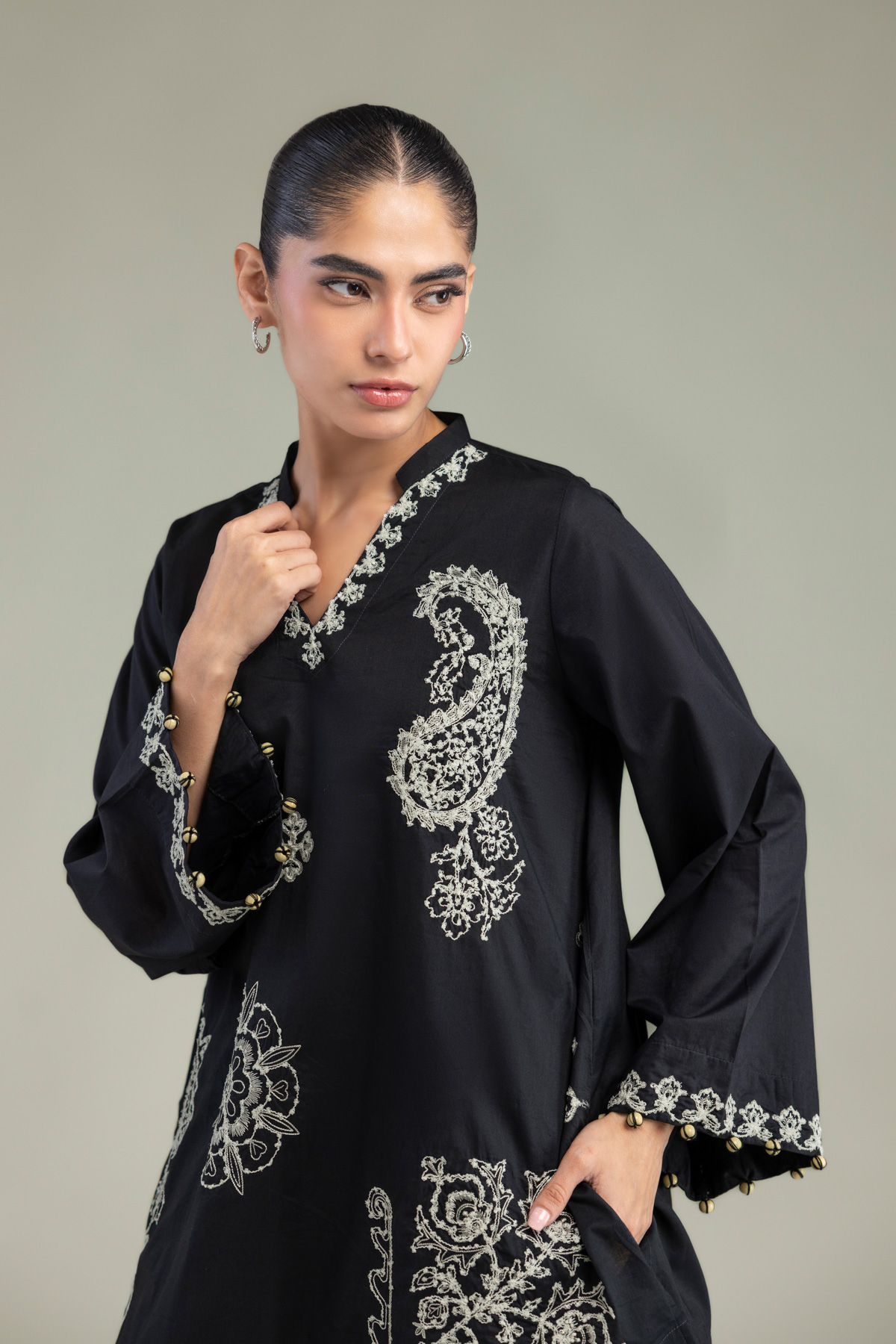 Embroidered Cambric Black Cambric Kurta - 1-26-102-A-F-VG