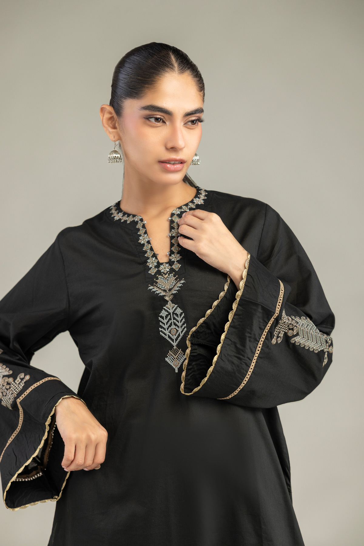 Embroidered Cambric V-Neck Black Kurta - 1-26-102-A-F-VG
