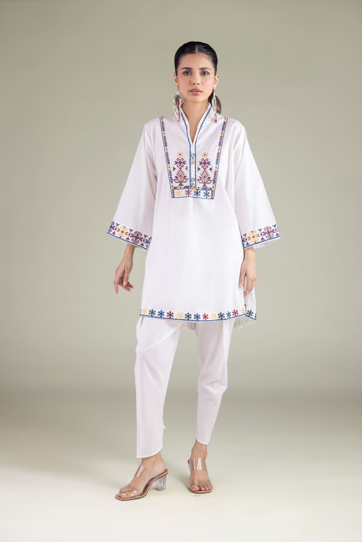 Embroidered Cambric Geometric V-Neck Kurta - 2-26-101-A-D-VG