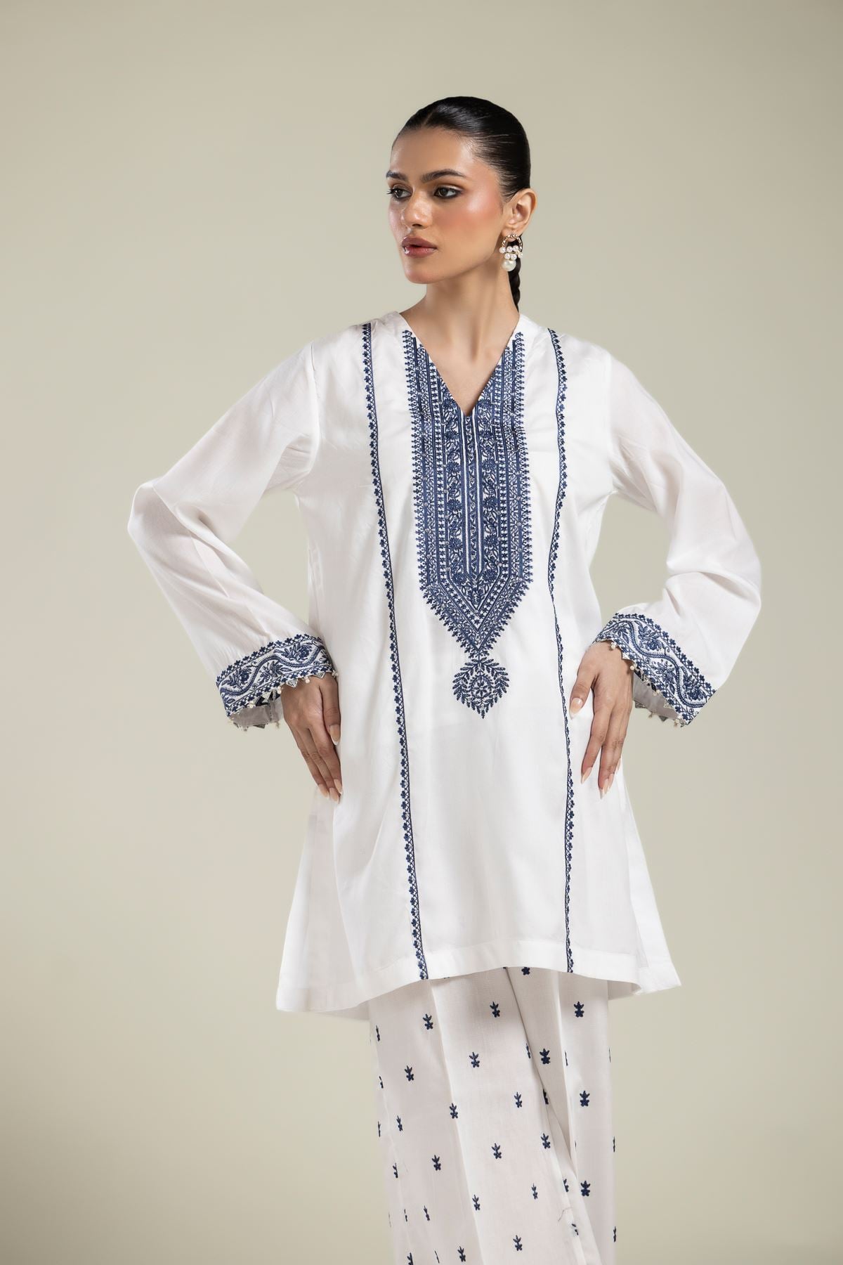 Embroidered Textured Weave White Embroidered Kurta - 1-26-106-A-A-VG