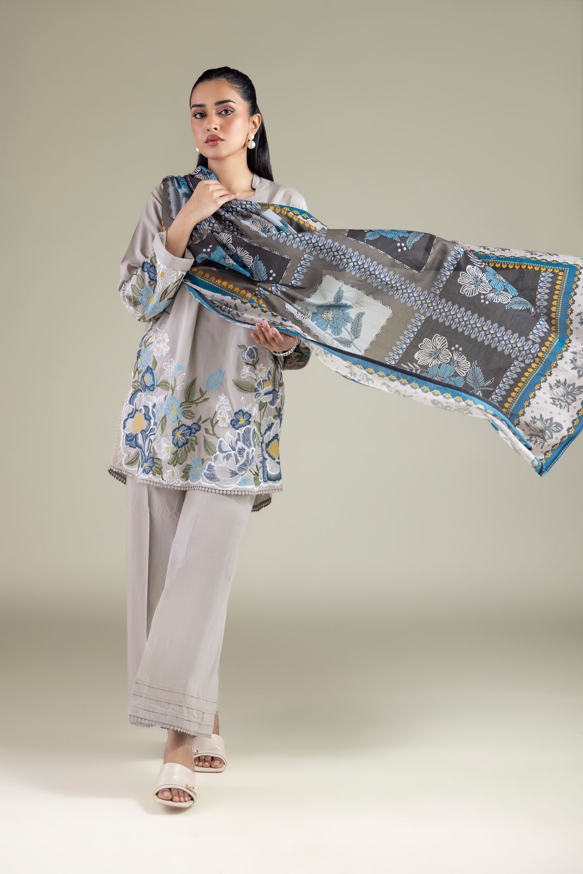 Embroidered Lawn Spring Lawn Dupatta - 1-26-129-B-C-VG