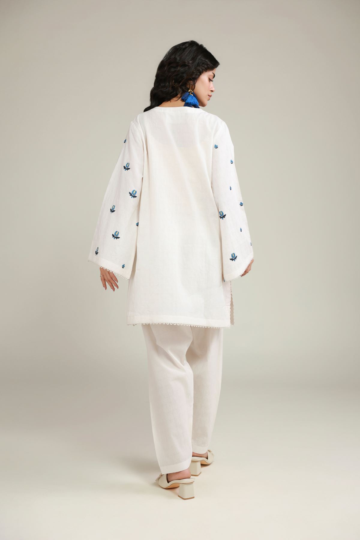 Embroidered Dobby Tailored 2-Piece Set - T-A113-26-101EI2-VG