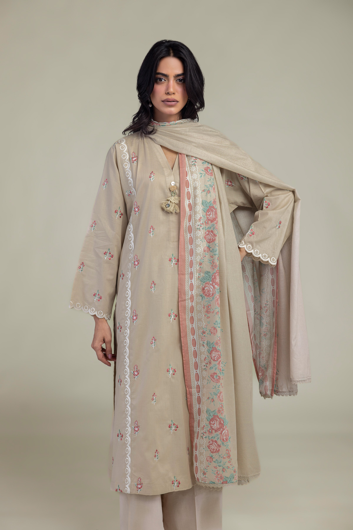 Embroidered Lawn Floral Cambric Dupatta - B1-2-26-106-A-C-VG