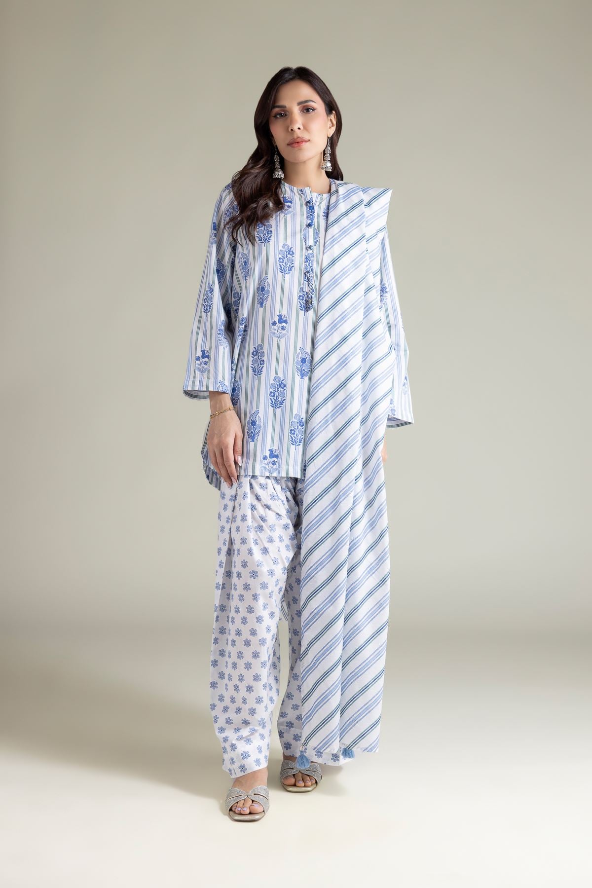Embroidered Cambric Floral Cambric Kurta - 1-26-139-A-B-VG