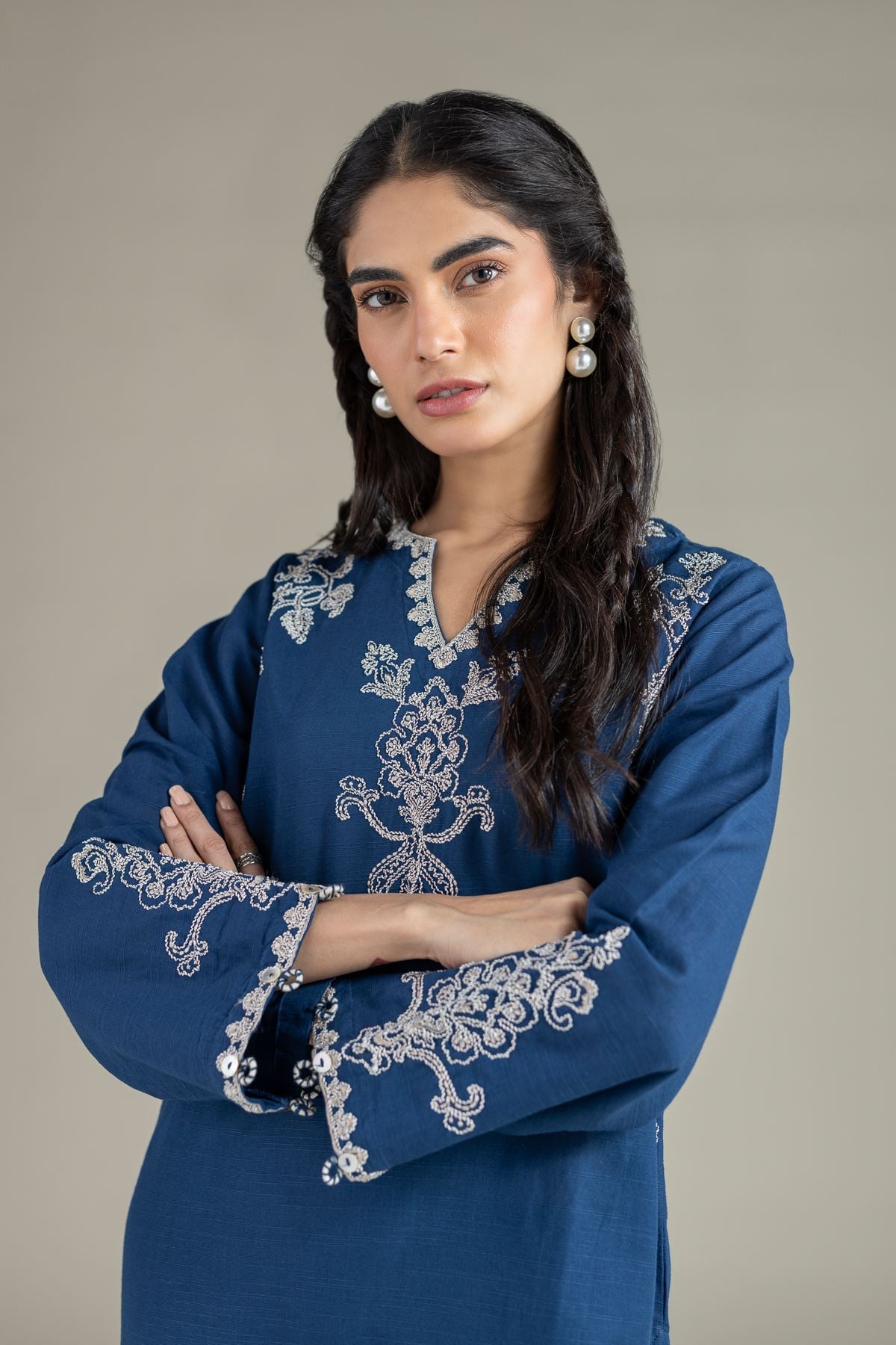 Embroidered Khaddar Kurta - 25-04E48-01TB-VG
