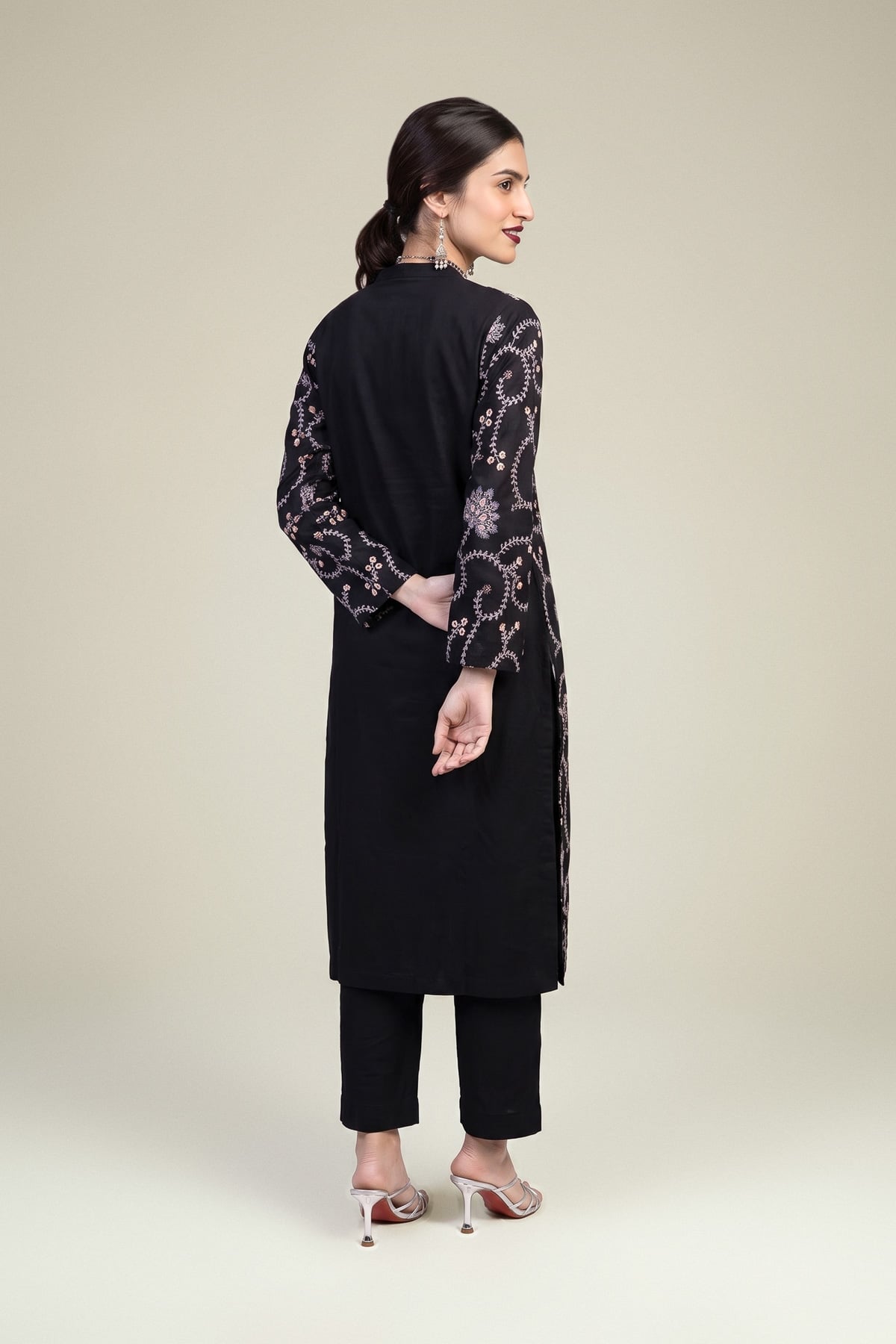 Embroidered Raw Silk Floral Black Kurta - A22-26-214FH1-VG