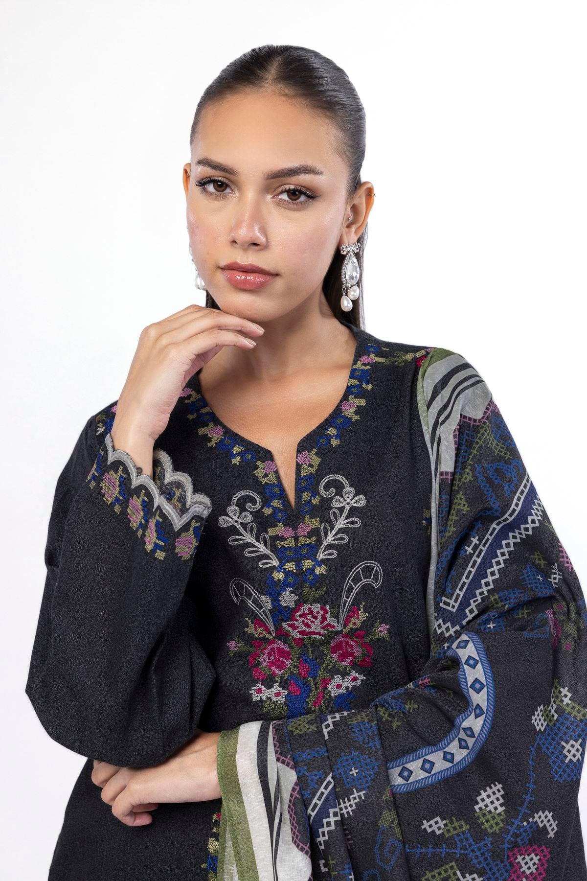 Embroidered Karandi Tailored 3 Piece - KN23AST-VG