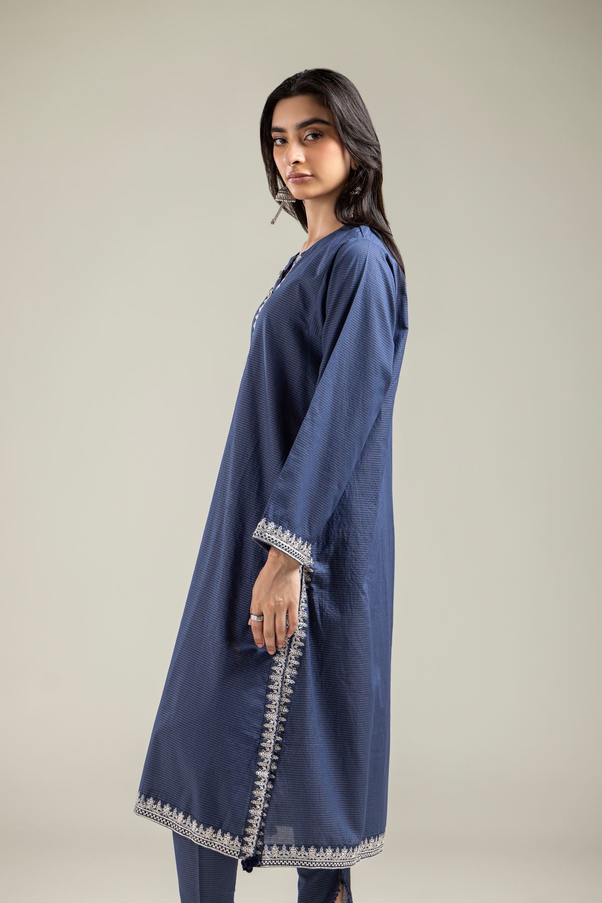 Embroidered Mesuri Messuri Round-Neck Kurta - 1-26-142-A-A-VG