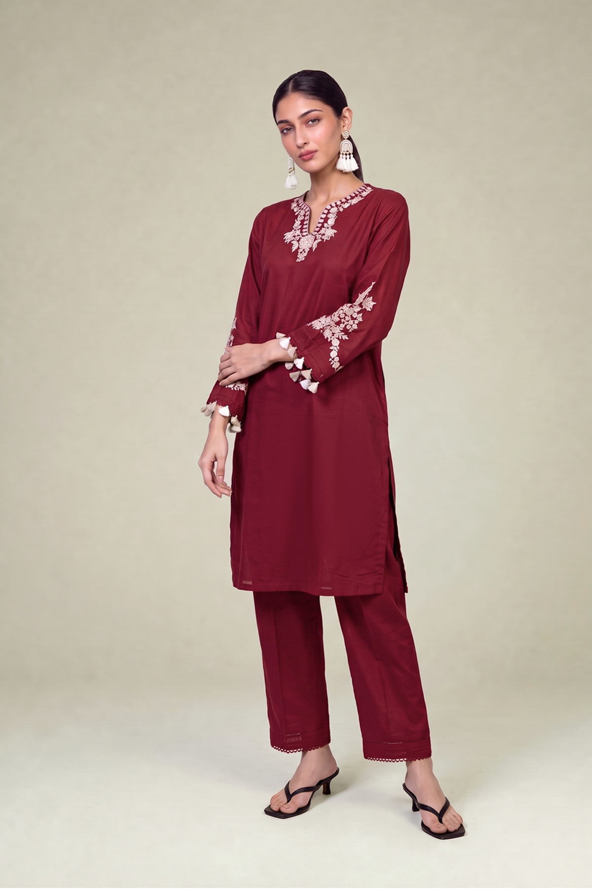 Embroidered Cambric Maroon V-Neck Kurta - 1-26-229-B-F1-VG