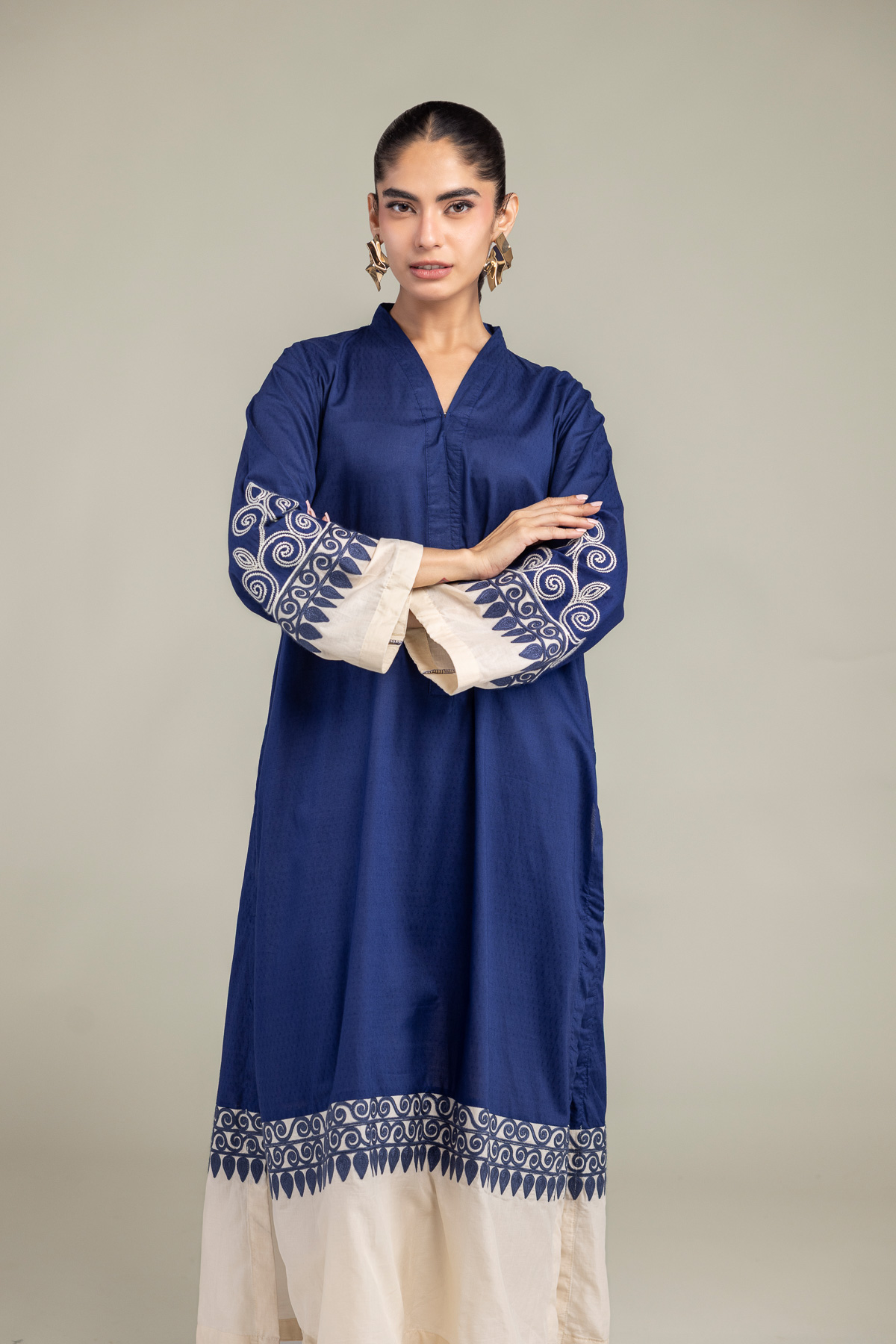 Embroidered Cotton Dobby Cotton Navy Kurta - 1-26-102-A-F-VG