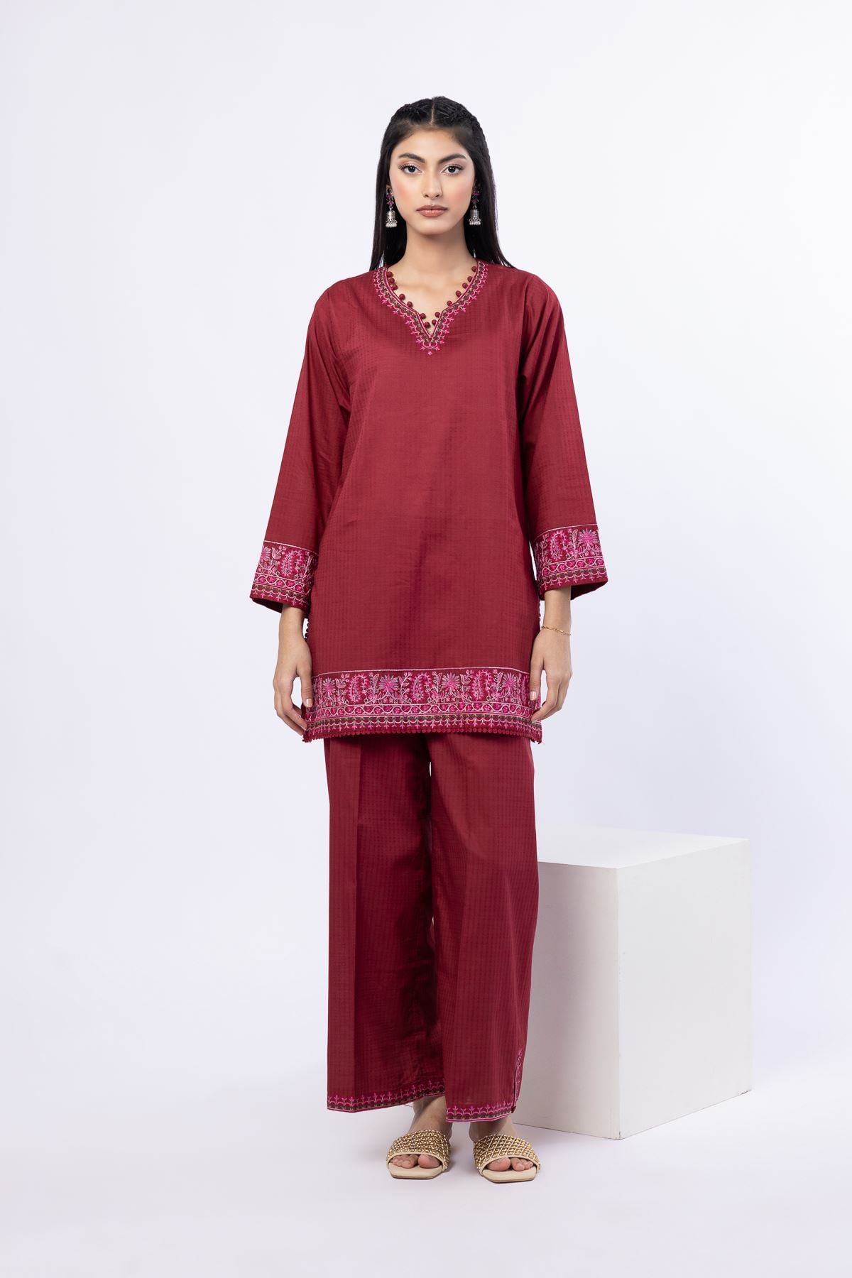 Embroidered Cotton Dobby Kurta - 25-09-11E2-06TA-VG