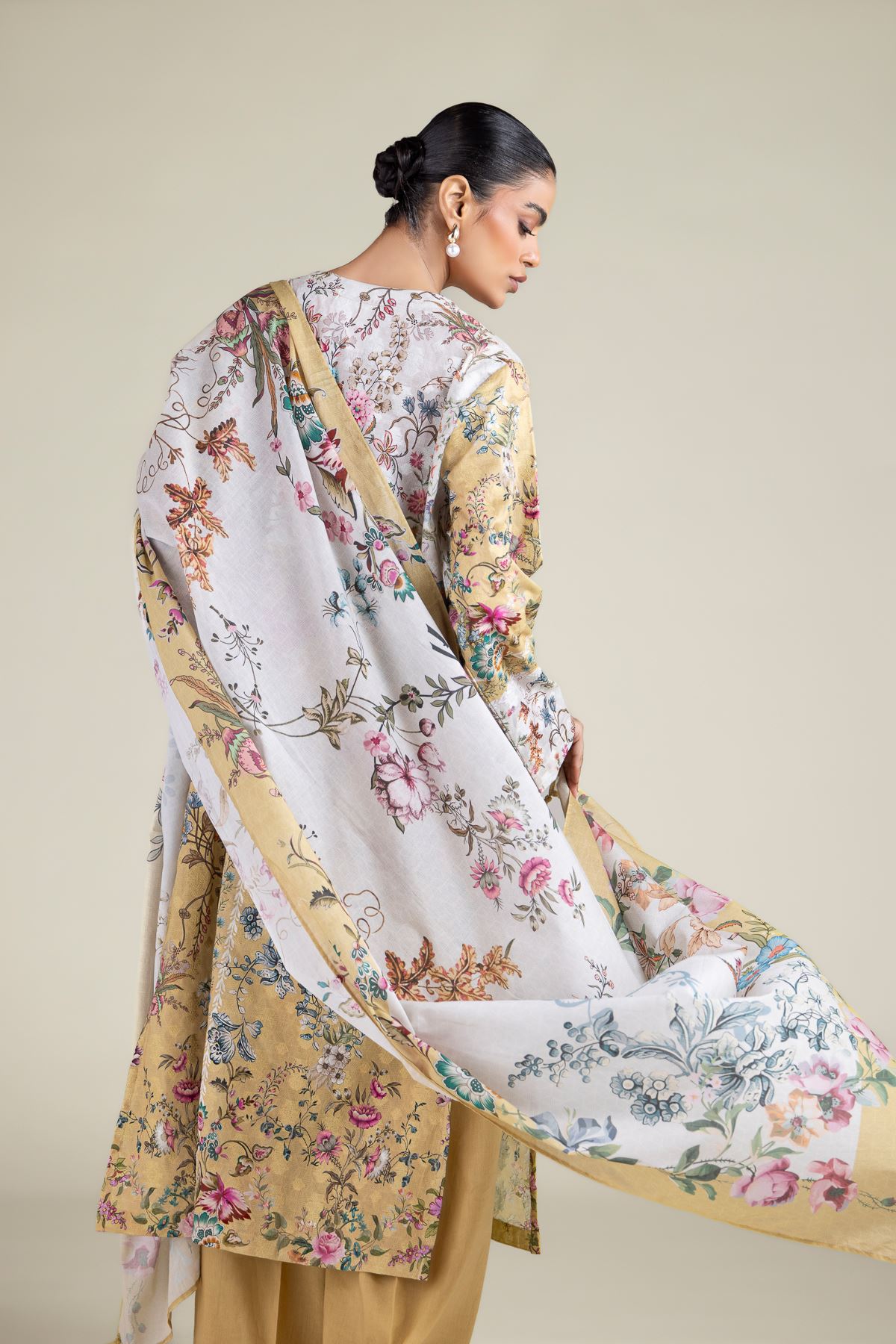 Embroidered Broshia Fabrics 3 Piece - A22-26-214FH1-VG