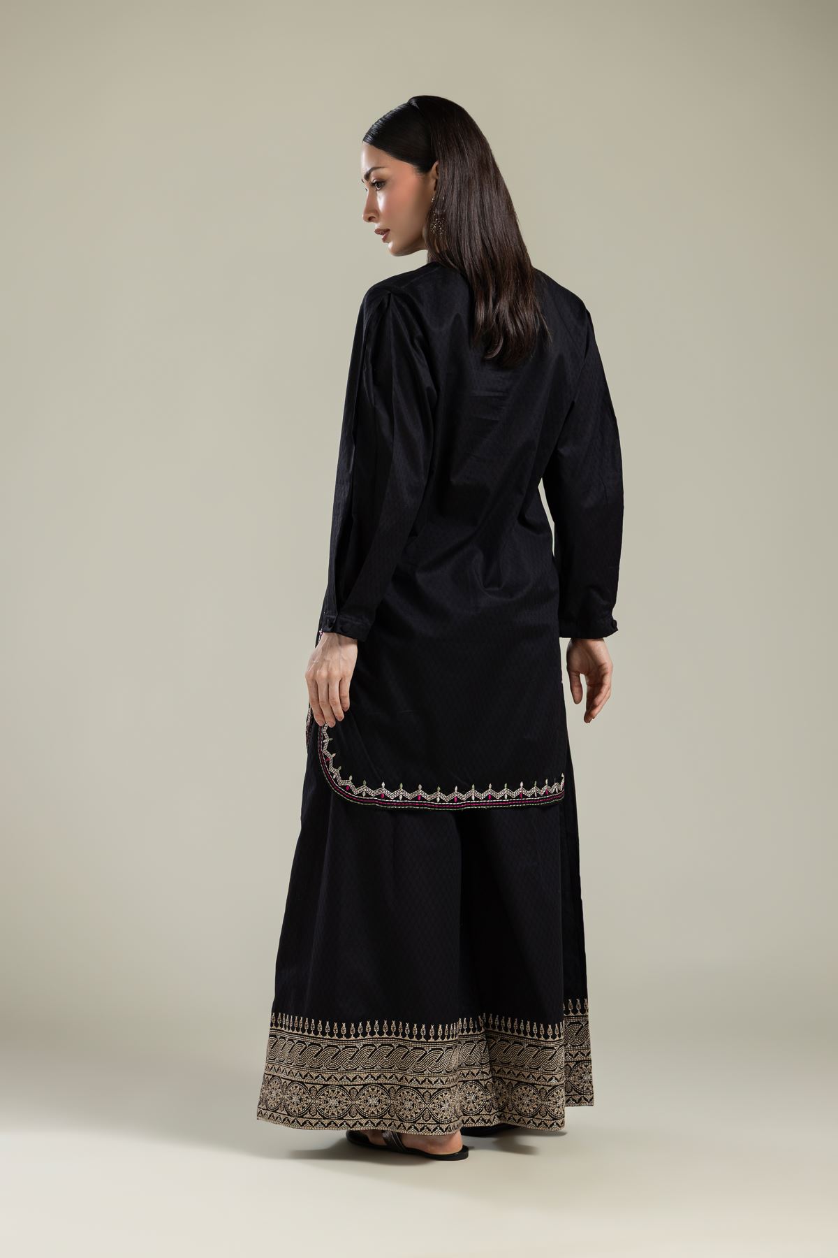 Embroidered Cotton Dobby Black Embroidered Kurta - 25-09-11E3-11TB-VG