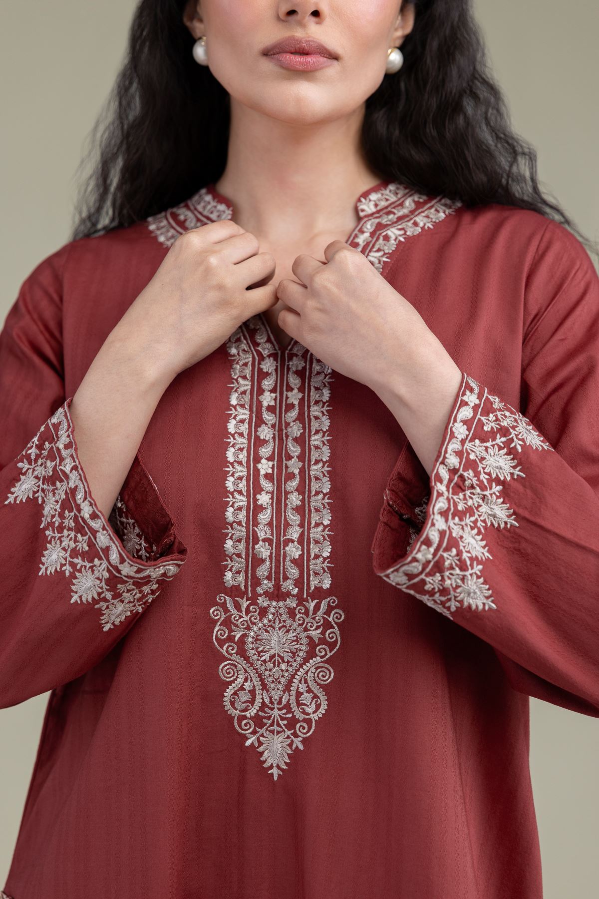 Embroidered Cotton Dobby Longline V-Neck Kurta - T-A11-26-108FE2-VG