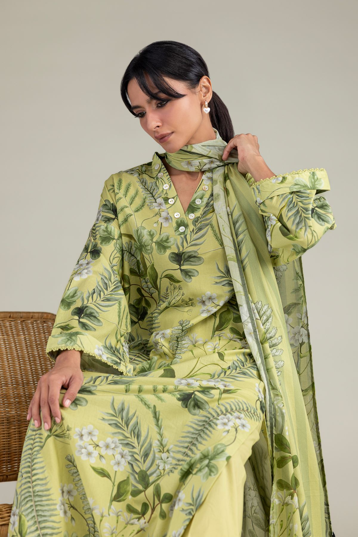 Printed Lawn Floral Lawn Dupatta - 1-26-305-C-H2-VG