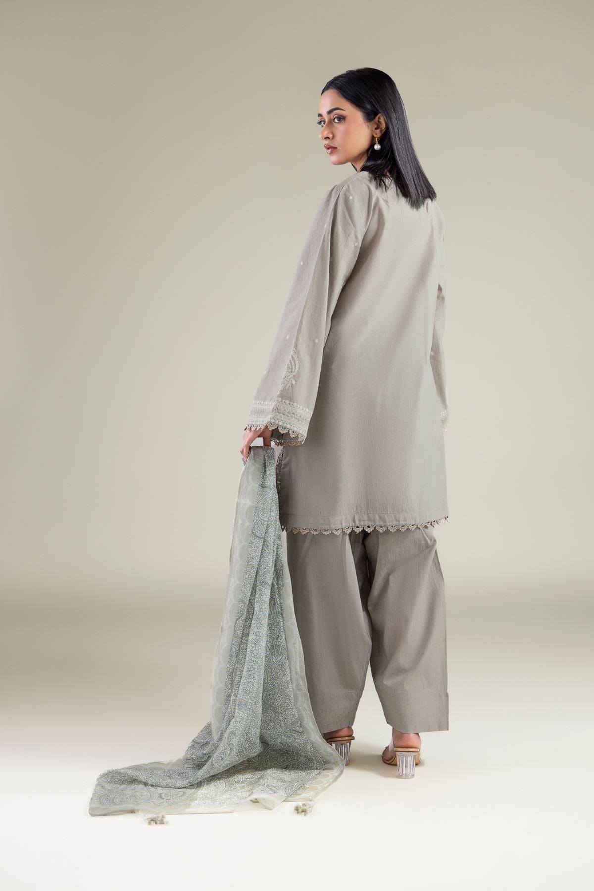 Embroidered Cambric Fabrics 3 Piece - A11-26-109FJ1-VG