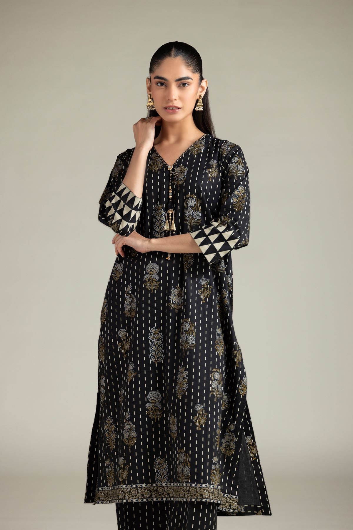 Cambric Kurta - 2-26-101-A-G-VG