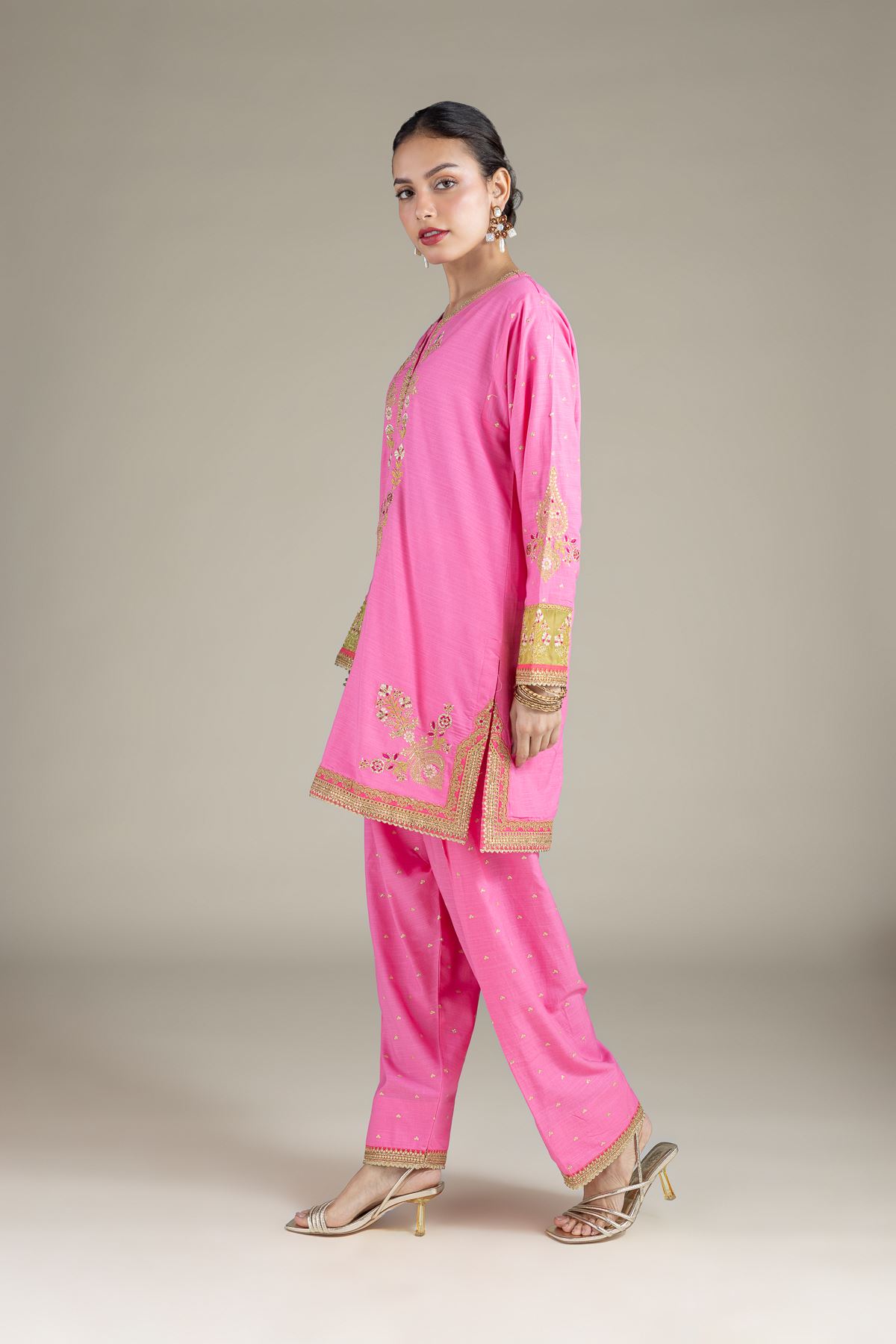 Embroidered Raw Silk Kurta - 25-10-12E7-04TA-VG