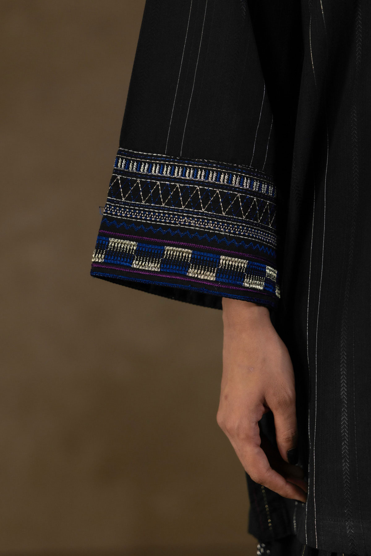 Yarn Dyed Embroidered Handwoven Kurta - 2-26-308-A-G1-VG