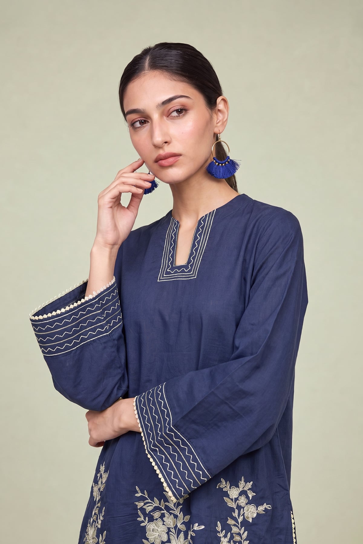 Embroidered Cambric Floral Navy Kurta - 12-26-301-A-E1-VG