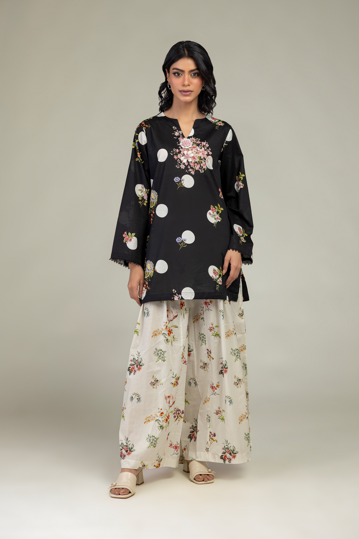 Embroidered Cambric Floral Cambric Pants - 1-26-240-B-J1-VG