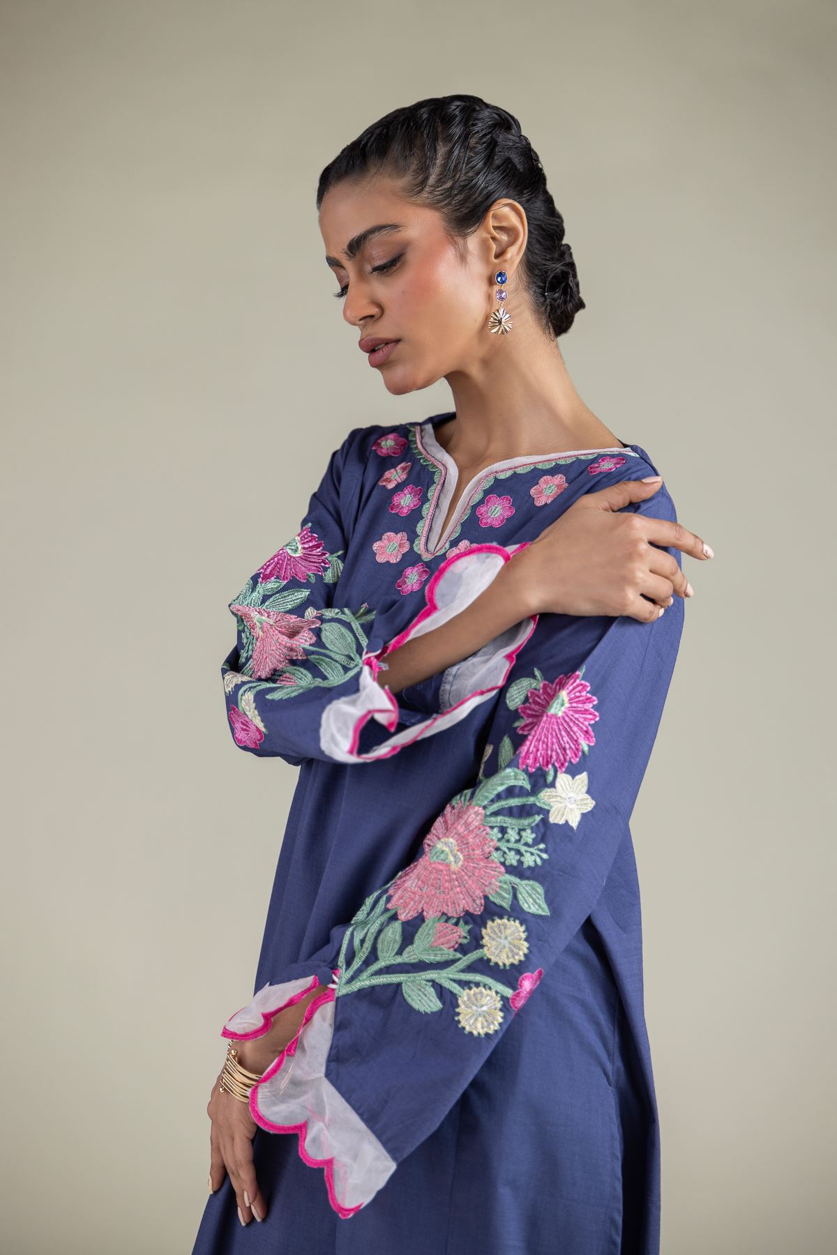 Embroidered Textured Cotton Floral Longline Kurta - 25-09-10E2-06TA-VG