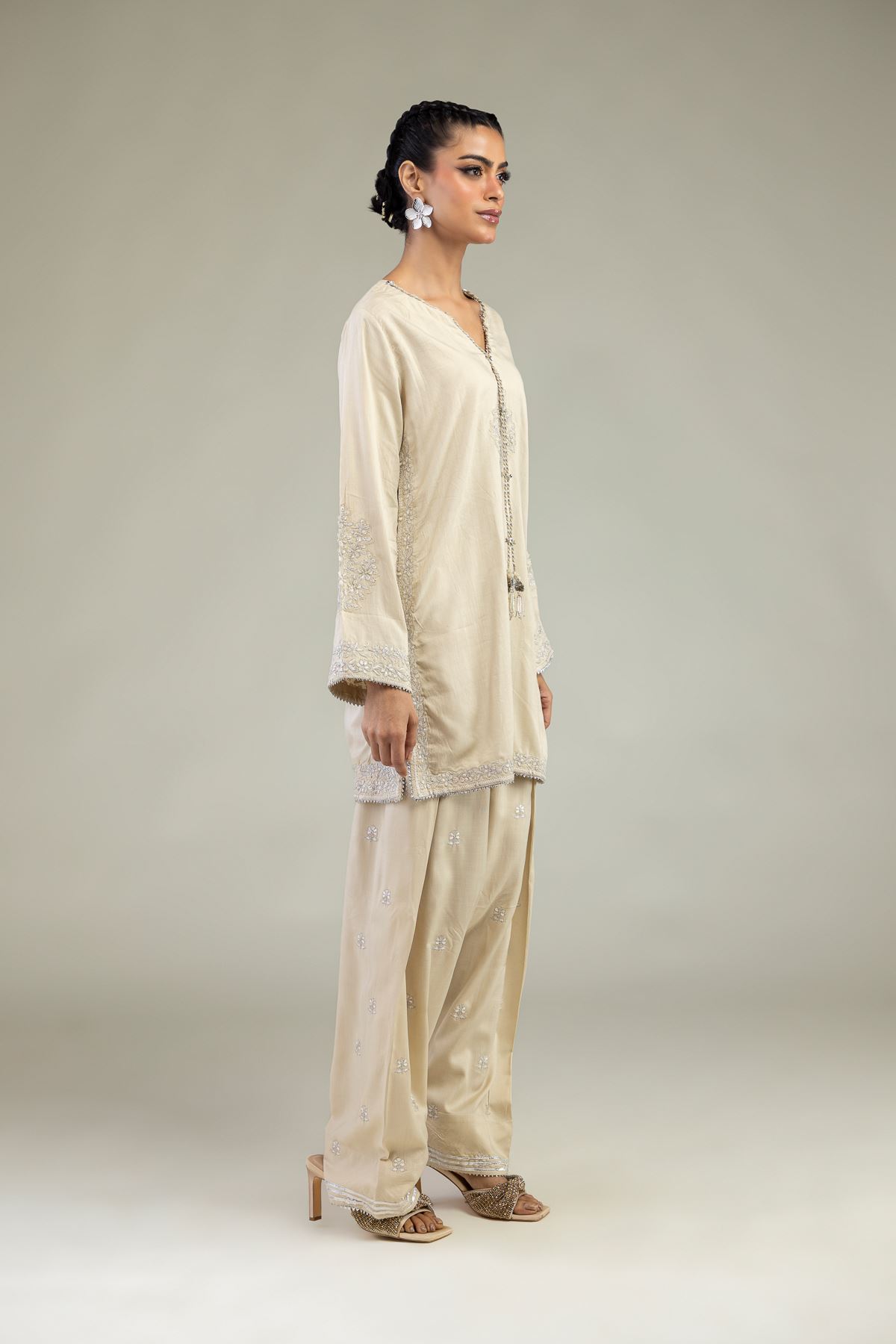 Embroidered Raw Silk Raw Silk Shalwar - 2-26-203-A-F1-VG