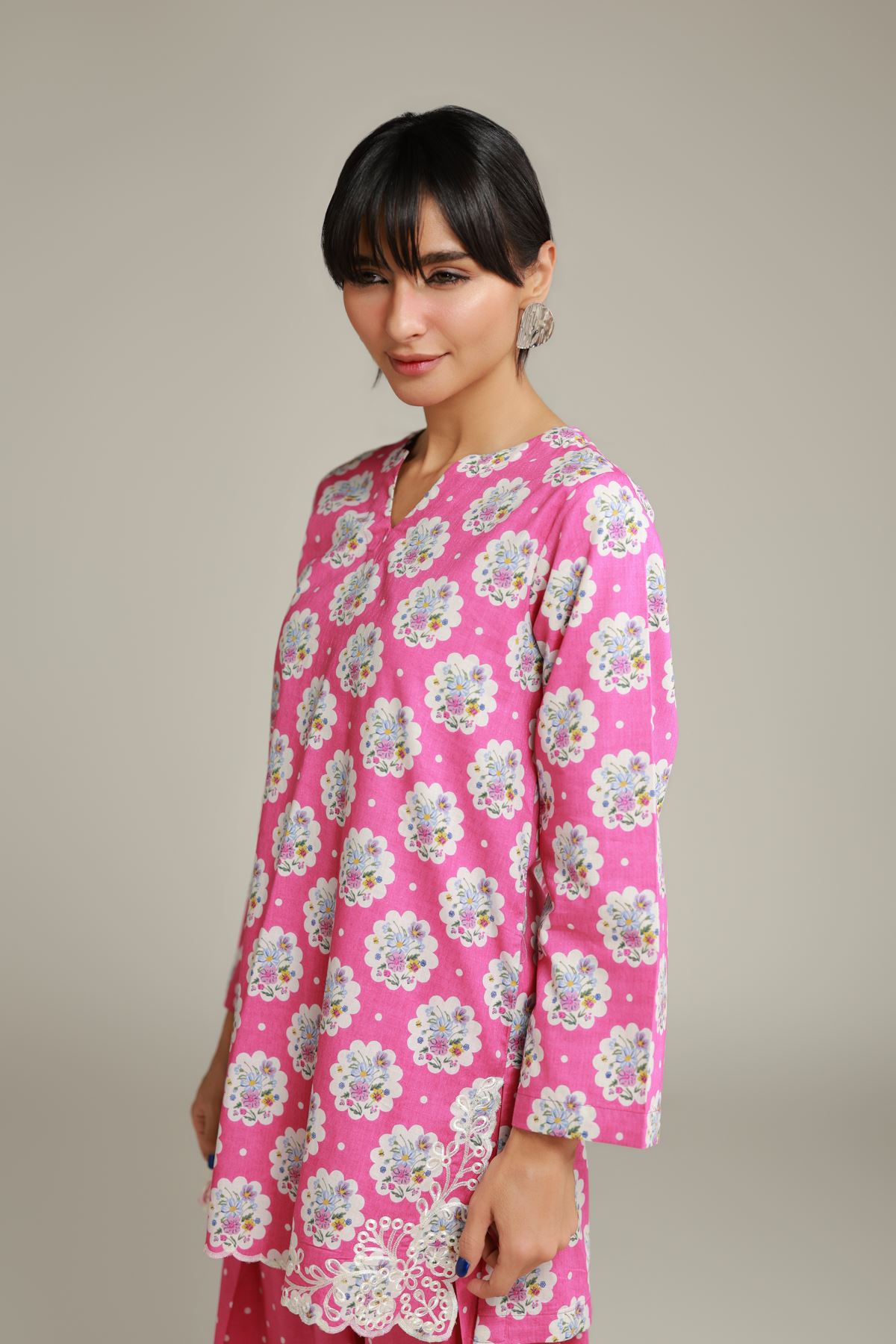 Embroidered Cotton Dobby Floral Pink Kurta - 26-02-1E13-02TA-VG