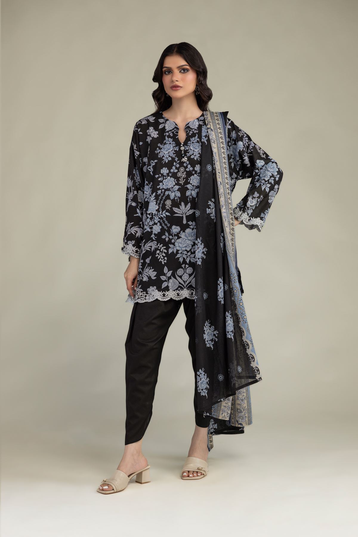 Embroidered Lawn Black Lawn Dupatta - 1-26-250-B-H1-VG