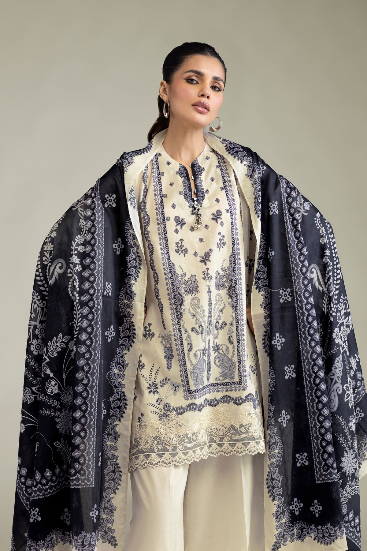 Embroidered Lawn Lawn 3-Piece Tailored - 1-26-250-B-H1-VG