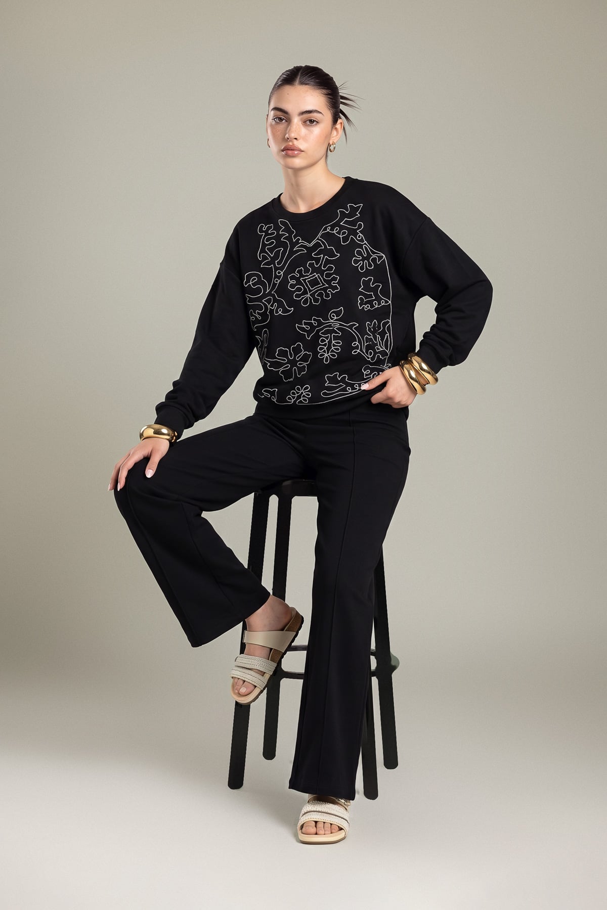 Embroidered Double Jersey Black Floral Sweatshirt - 2-26-202-A-D-VG