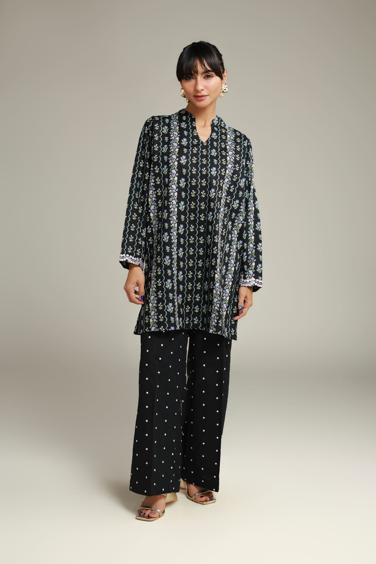 Embroidered Cotton Dobby Black Floral Kurta - R-SB25056A-VG