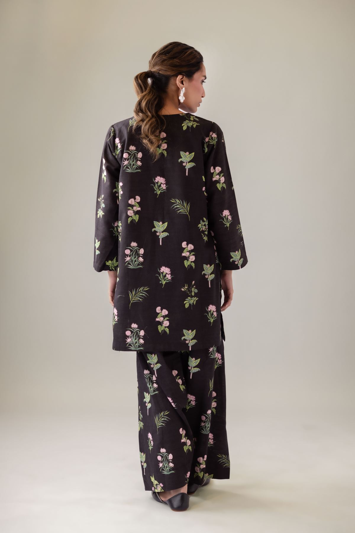 Printed Khaddar Kurta - 25-09-11E3-07TA-VG