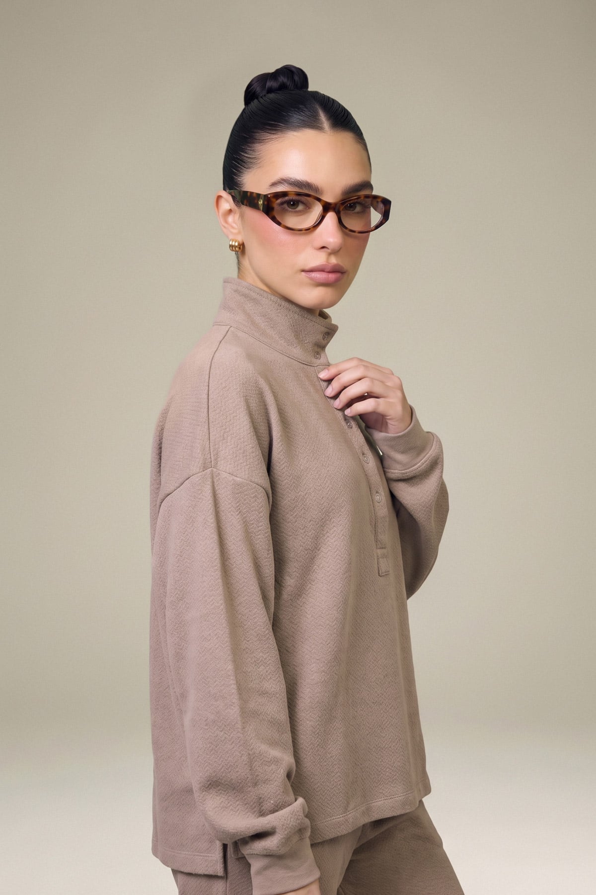 Dyed Textured Cotton Solid Cotton Sweatshirt - 2-26-308-A-G1-VG