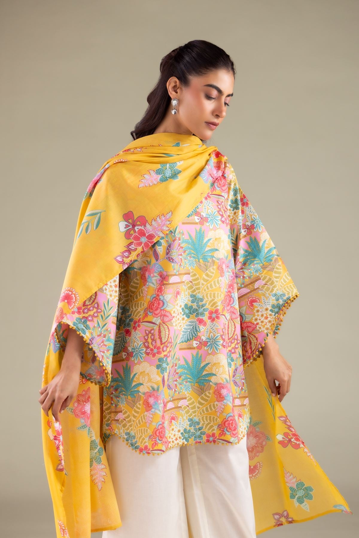 Printed Lawn Floral Dupatta - 1-26-117-B-F-VG
