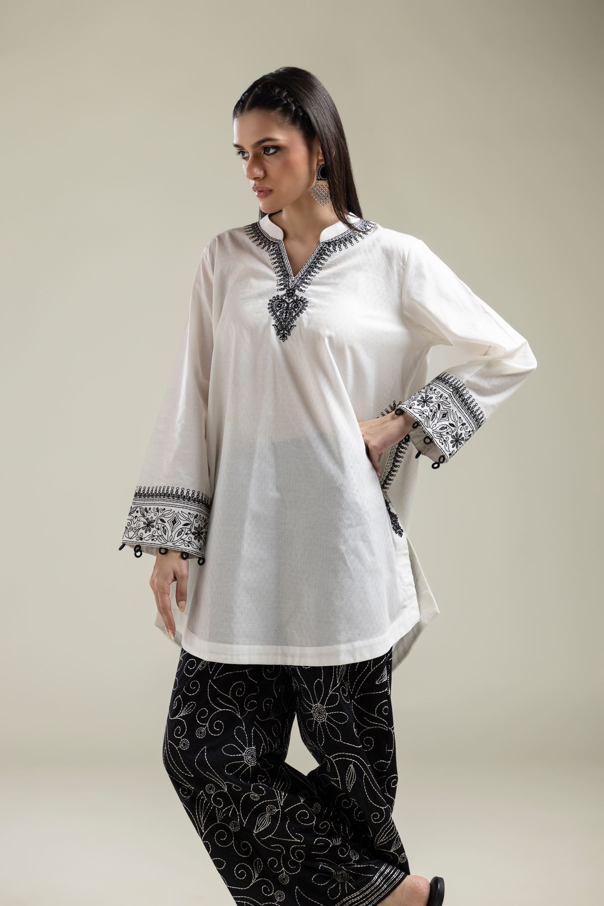 Embroidered Cotton Dobby White Cotton Kurta - 2-26-109-A-H-VG