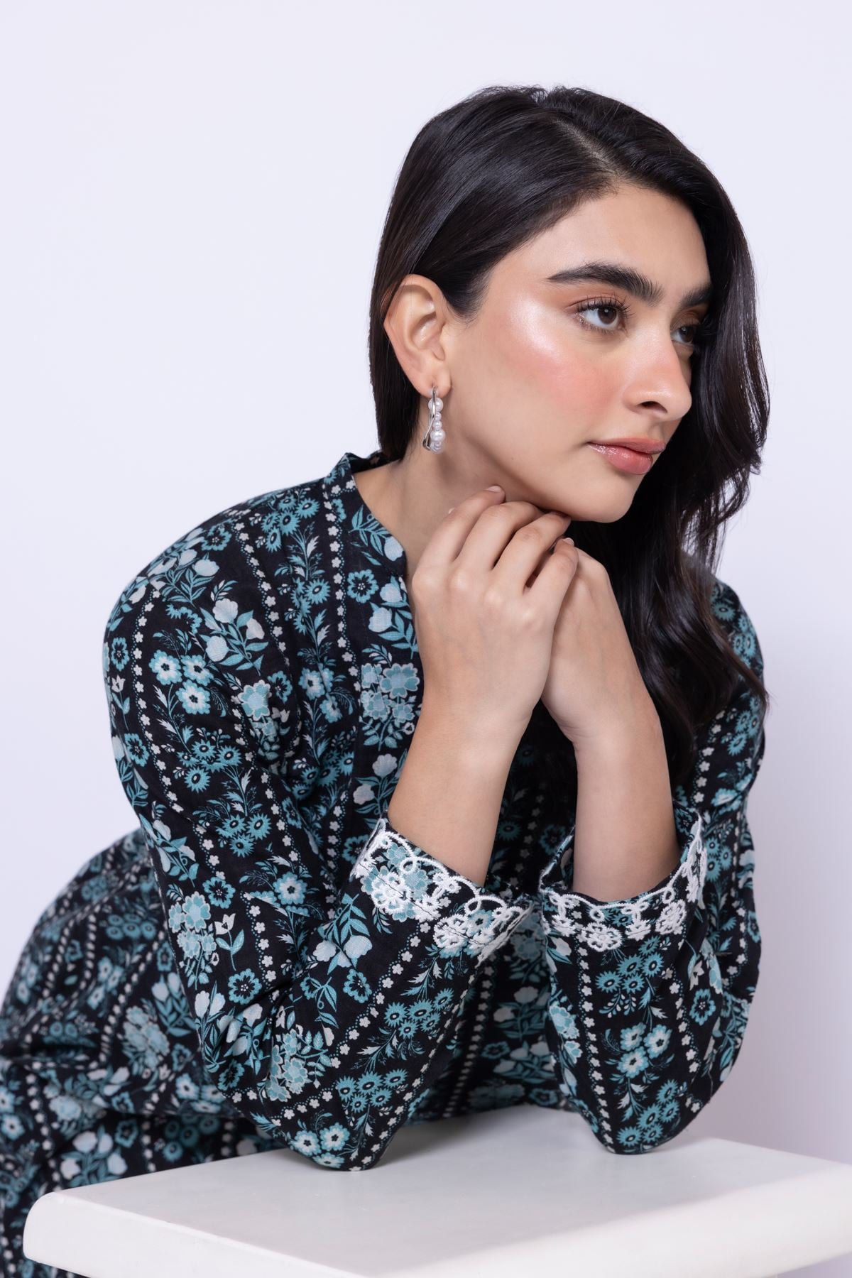 Embroidered Heavy Textured Cotton Kurta - 25-10-12E6-08TB-VG
