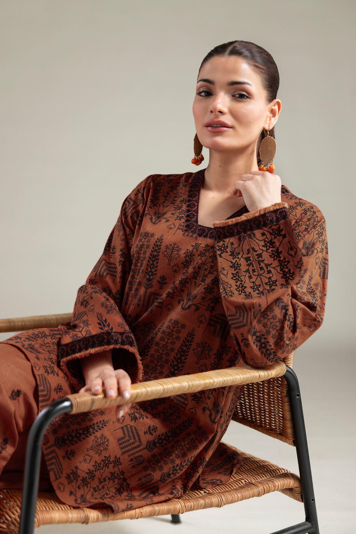 Embroidered Lawn Fabrics 2 Piece | Top and Bottom - A11-26-107FC1-VG