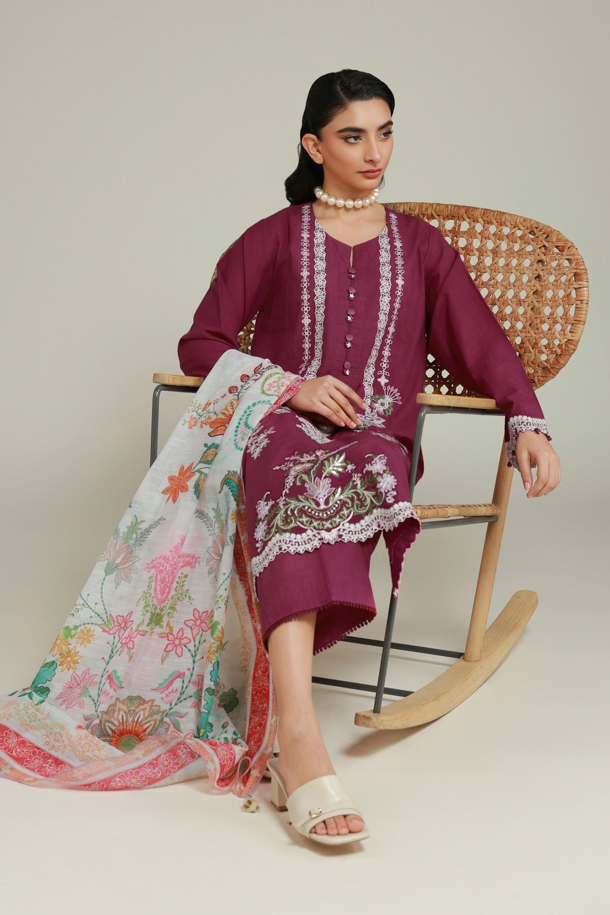Embroidered Cambric Tailored 3 Piece - T-A33-26-105FF-VG