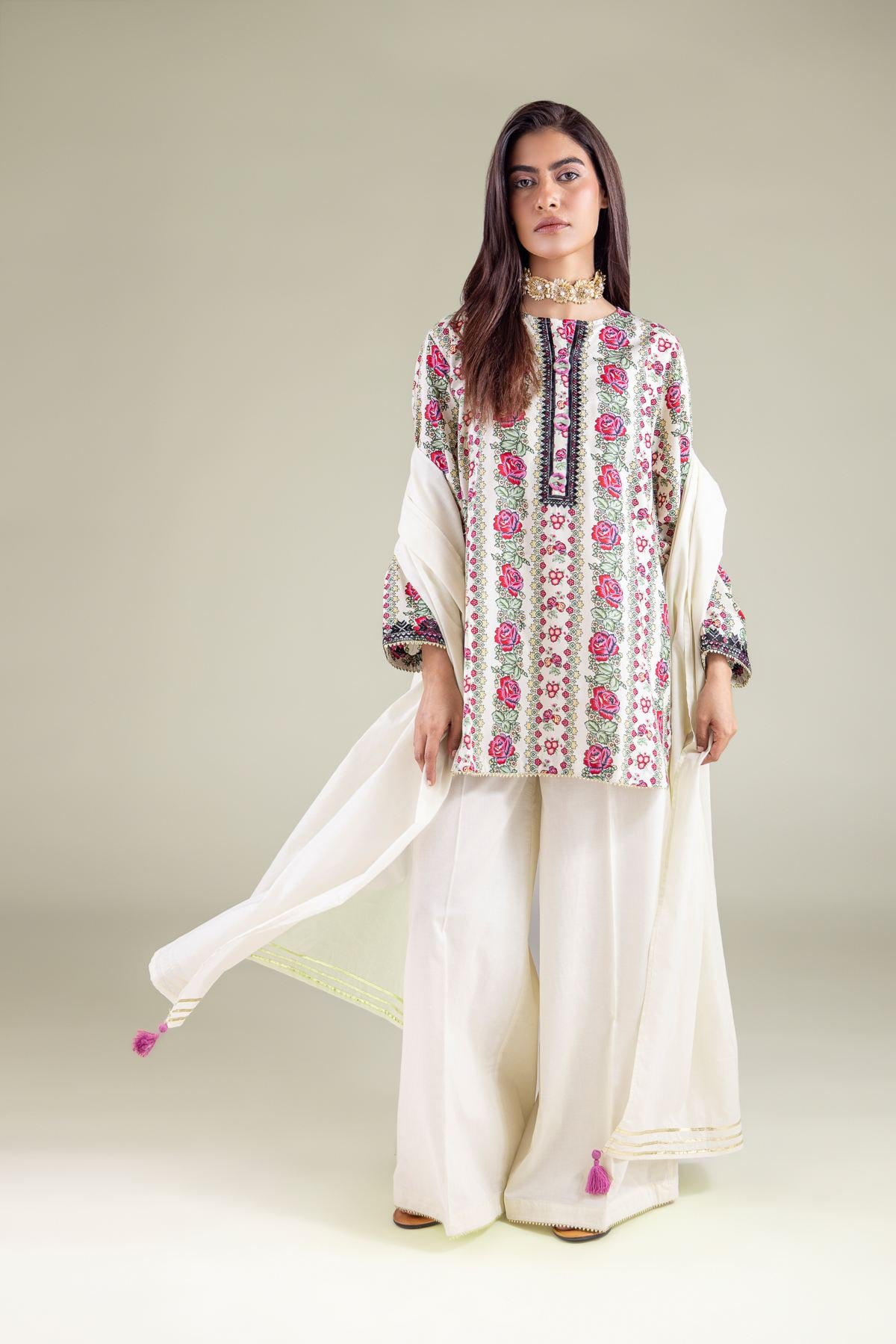 Embroidered Cambric Kurta - 1-26-104-A-B-VG