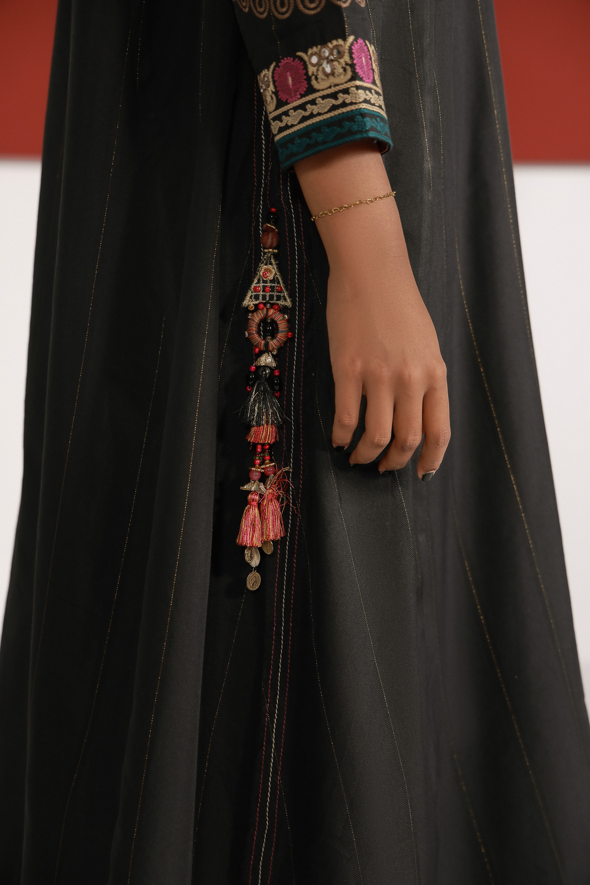 Yarn Dyed Embroidered Handwoven Kurta - 2-26-202-A-D-VG