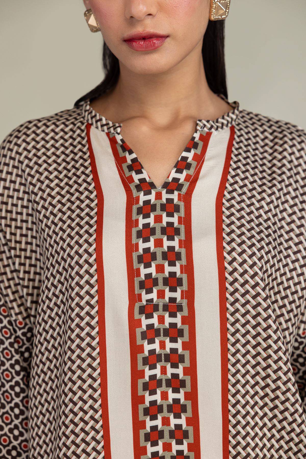 Embroidered Viscose Crepe Printed V-Neck Shirt - A22-26-201FC1-VG